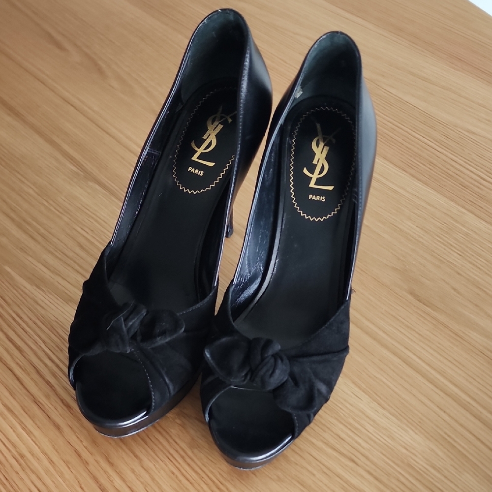 Yves Saint Laurent Bow Tie Palais Platform Peep Toe Pumps